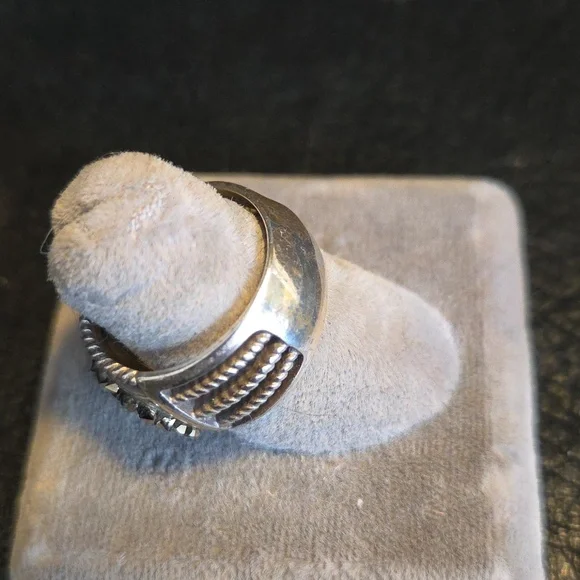 Brighton Retired Marcasite Ring Size 7.5 - Picture 4 of 8